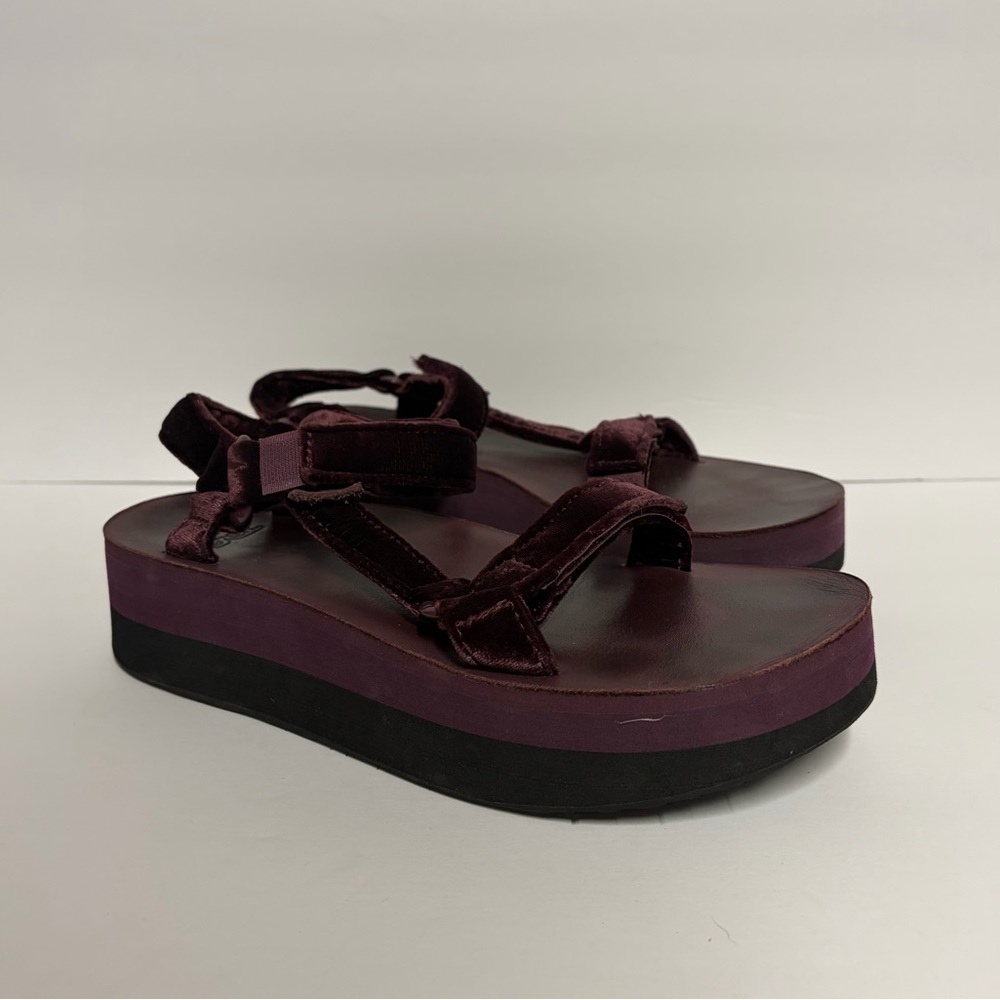 Women's Velvet Platform Flatform Sandals in Deep Plum